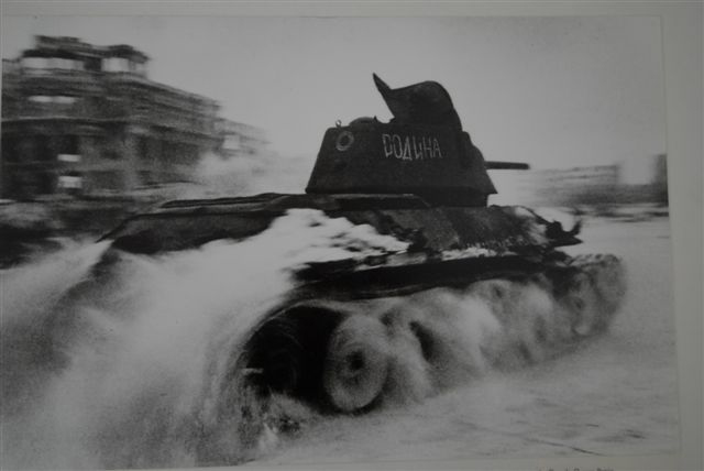 Stalingrado_1943_Il_carro_armato_rinominato_La_Patria_DSC_3259.JPG